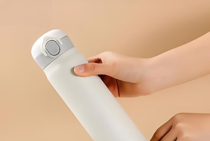 用匠心之心成就保溫杯OEM貼配品質