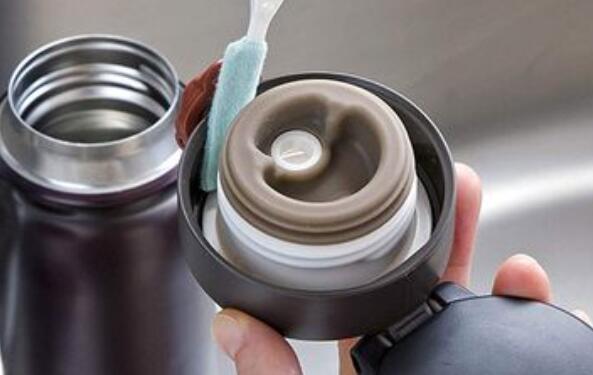 保溫杯怎么樣清洗才會干凈