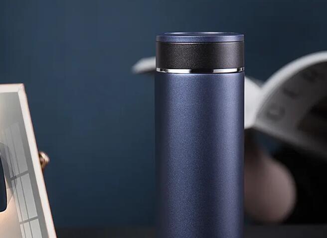 保溫杯生產(chǎn)廠家金九銀十保溫杯生產(chǎn)廠家忙成狗